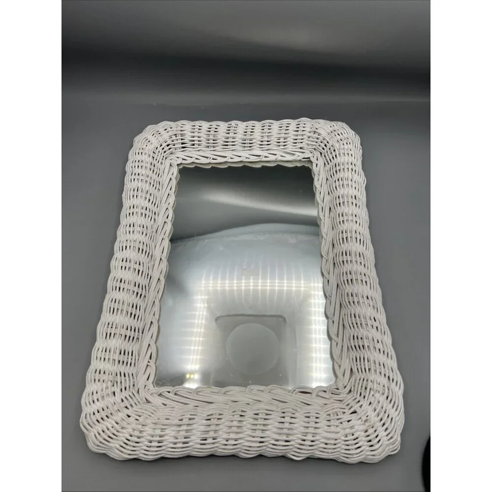 White Wicker Wall Mirror Shabby Chic Cottagecore 12x16 Hanging VTG Hong Kong - Picture 1 of 13